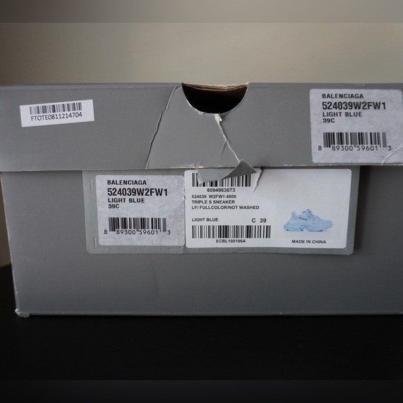 Balenciaga Triple S Sneaker Size 39 - Picture 6 of 6